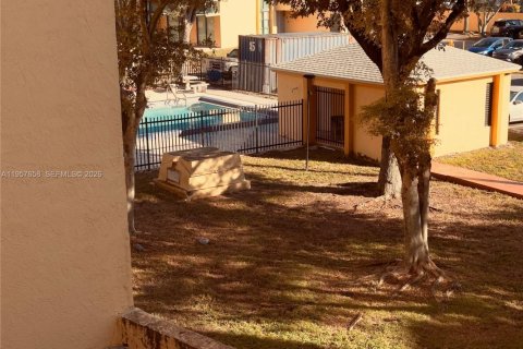 Copropriété à louer à Miami, Floride: 1 chambre, 65.77 m2 № 2021026 - photo 17