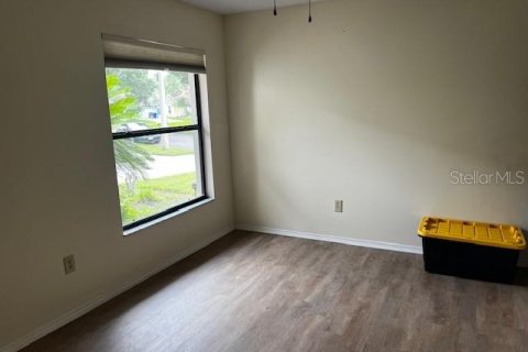 House in Tampa, Florida 4 bedrooms, 220.18 sq.m. № 2390983 - photo 11