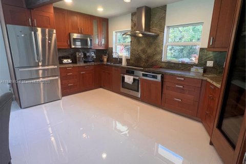 Casa en venta en North Miami Beach, Florida, 3 dormitorios, 129.51 m2 № 1845610 - foto 30