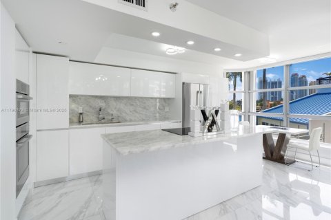 Купить кондоминиум в Авентура, Флорида 2 спальни, 125.7м2, № 1957967 - фото 13