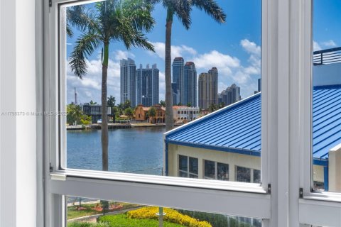 Купить кондоминиум в Авентура, Флорида 2 спальни, 125.7м2, № 1957967 - фото 30