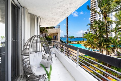 Купить кондоминиум в Авентура, Флорида 2 спальни, 125.7м2, № 1957967 - фото 7