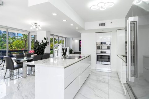 Купить кондоминиум в Авентура, Флорида 2 спальни, 125.7м2, № 1957967 - фото 2