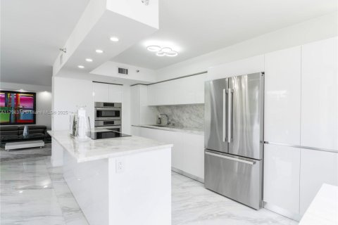 Купить кондоминиум в Авентура, Флорида 2 спальни, 125.7м2, № 1957967 - фото 15