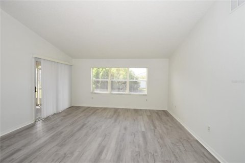 Villa ou maison à louer à Palm Coast, Floride: 3 chambres, 157.1 m2 № 2396136 - photo 12
