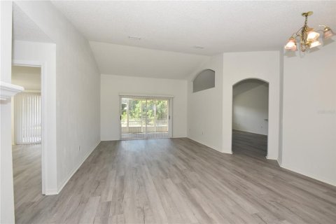 Villa ou maison à louer à Palm Coast, Floride: 3 chambres, 157.1 m2 № 2396136 - photo 4