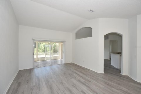 Villa ou maison à louer à Palm Coast, Floride: 3 chambres, 157.1 m2 № 2396136 - photo 5