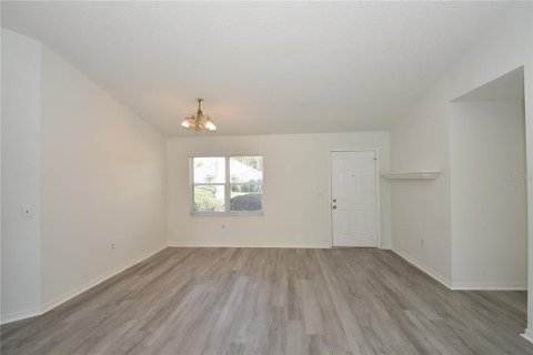 Villa ou maison à louer à Palm Coast, Floride: 3 chambres, 157.1 m2 № 2396136 - photo 3