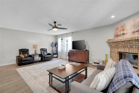 House in Ocoee, Florida 4 bedrooms, 278.71 sq.m. № 2230534 - photo 17