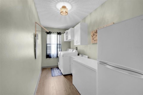 House in Ocoee, Florida 4 bedrooms, 278.71 sq.m. № 2230534 - photo 26