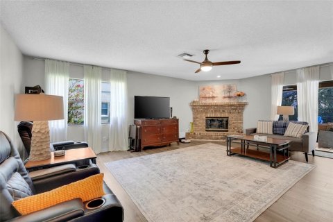House in Ocoee, Florida 4 bedrooms, 278.71 sq.m. № 2230534 - photo 16