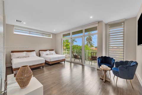 Adosado en venta en Fort Lauderdale, Florida, 4 dormitorios, 314.66 m2 № 2018739 - foto 30