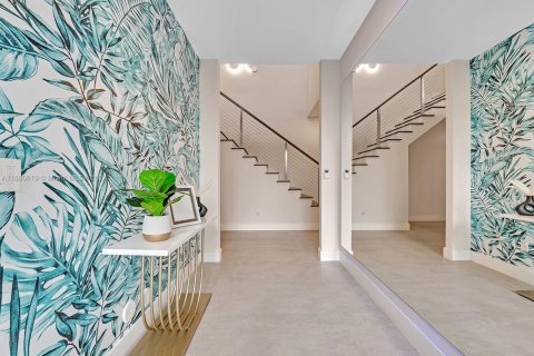 Adosado en venta en Fort Lauderdale, Florida, 4 dormitorios, 314.66 m2 № 2018739 - foto 3
