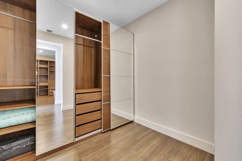 Adosado en venta en Fort Lauderdale, Florida, 4 dormitorios, 314.66 m2 № 2018739 - foto 24