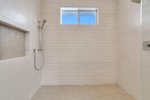 Adosado en venta en Fort Lauderdale, Florida, 4 dormitorios, 314.66 m2 № 2018739 - foto 20