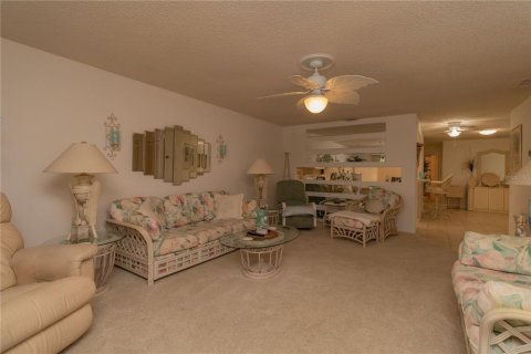 Copropriété à louer à Bradenton, Floride: 2 chambres, 147.9 m2 № 755104 - photo 5
