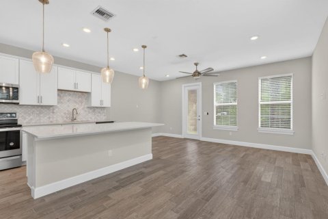 Adosado en venta en Stuart, Florida, 3 dormitorios, 149.11 m2 № 2261759 - foto 9