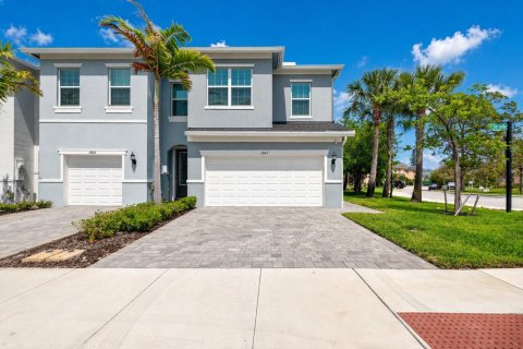 Adosado en Stuart, Florida 3 dormitorios, 149.11 m2 № 2261759