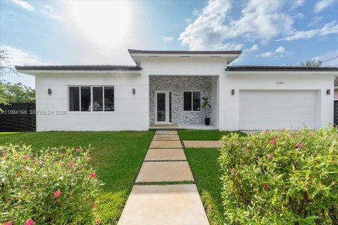 Casa en venta en Cutler Bay, Florida, 4 dormitorios, 250.84 m2 № 2047037 - foto 4