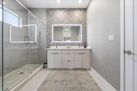Casa en venta en Cutler Bay, Florida, 4 dormitorios, 250.84 m2 № 2047037 - foto 26