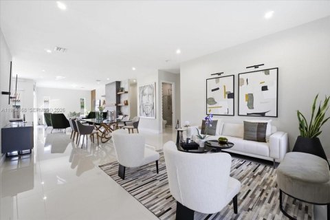 Casa en venta en Cutler Bay, Florida, 4 dormitorios, 250.84 m2 № 2047037 - foto 9