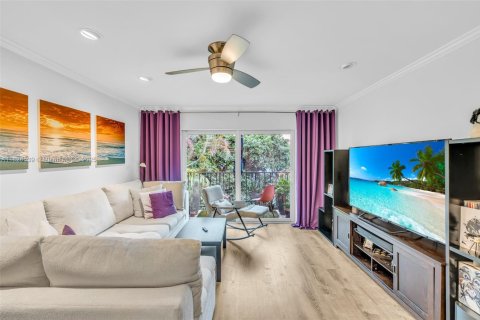 Copropriété à vendre à Oakland Park, Floride: 2 chambres, 92.9 m2 № 1801056 - photo 1