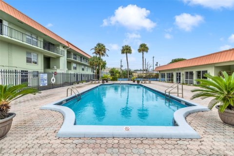 Copropriété à vendre à Oakland Park, Floride: 2 chambres, 92.9 m2 № 1801056 - photo 27