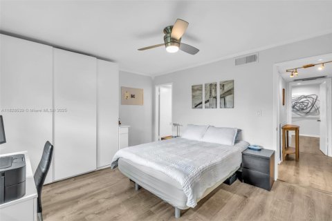 Copropriété à vendre à Oakland Park, Floride: 2 chambres, 92.9 m2 № 1801056 - photo 11