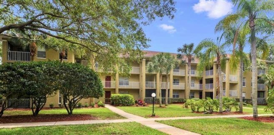Condo in Palm Harbor, Florida, 2 bedrooms  № 2097485