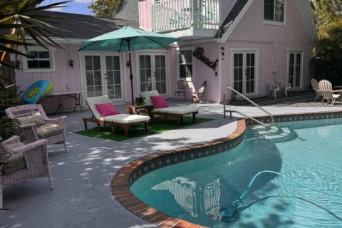 House in Haverhill, Florida 4 bedrooms, 198.44 sq.m. № 2146624