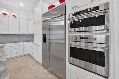 Villa ou maison à louer à Delray Beach, Floride: 6 chambres, 521.92 m2 № 2417989 - photo 24