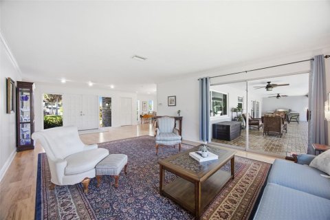 Villa ou maison à vendre à Largo, Floride: 4 chambres, 339.37 m2 № 2418706 - photo 21