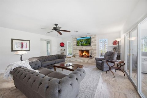 Villa ou maison à vendre à Largo, Floride: 4 chambres, 339.37 m2 № 2418706 - photo 11