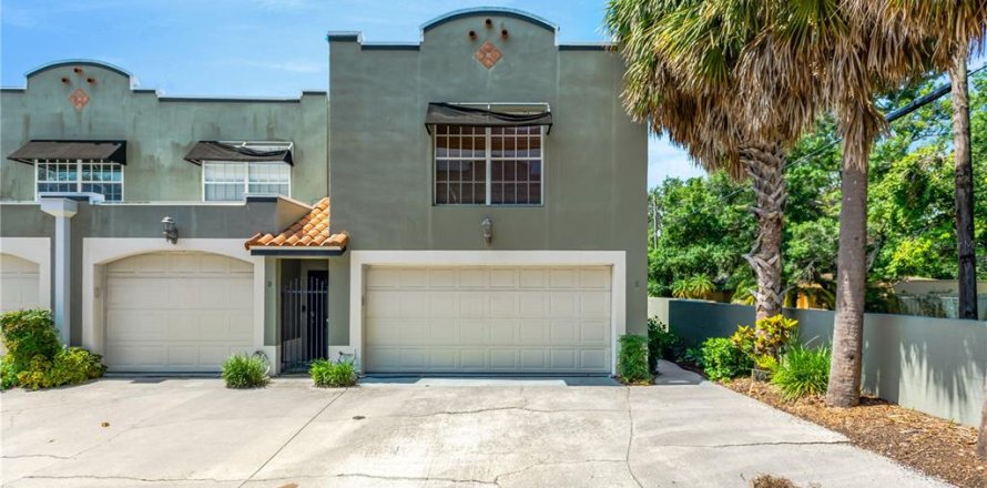 Touwnhouse à Tampa, Floride 2 chambres, 131.46 m2 № 1833566