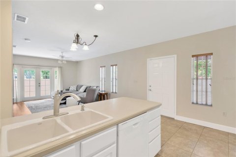Touwnhouse à vendre à Tampa, Floride: 2 chambres, 131.46 m2 № 1833566 - photo 9