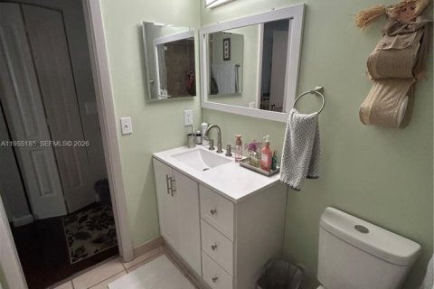 Copropriété à vendre à Pembroke Pines, Floride: 2 chambres, 81.85 m2 № 2011081 - photo 17