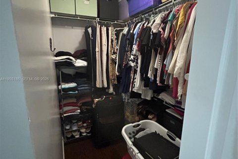 Copropriété à vendre à Pembroke Pines, Floride: 2 chambres, 81.85 m2 № 2011081 - photo 18