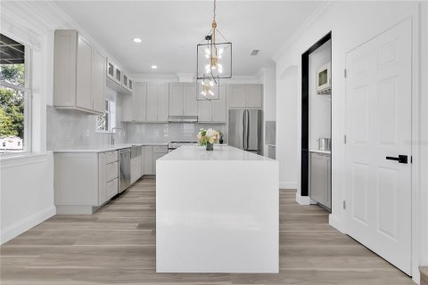 Casa en venta en Montverde, Florida, 3 dormitorios, 183.95 m2 № 1751047 - foto 3