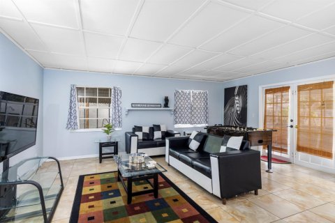 Casa en venta en West Palm Beach, Florida, 4 dormitorios, 130.34 m2 № 2247980 - foto 16