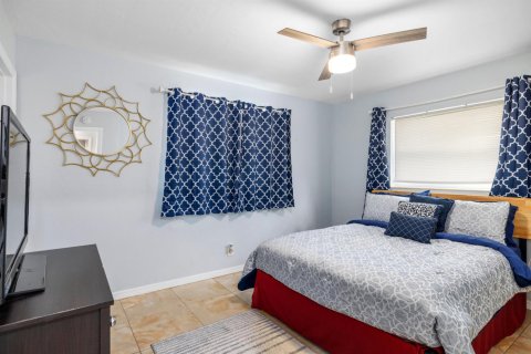 Casa en venta en West Palm Beach, Florida, 4 dormitorios, 130.34 m2 № 2247980 - foto 12