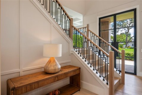 House in Winter Park, Florida 5 bedrooms, 419.92 sq.m. № 2416606 - photo 8