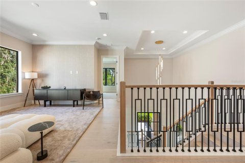 House in Winter Park, Florida 5 bedrooms, 419.92 sq.m. № 2416606 - photo 30