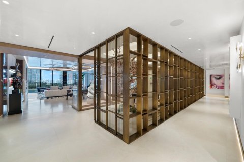 Condo in Miami Beach, Florida, 4 bedrooms  № 1973028 - photo 9
