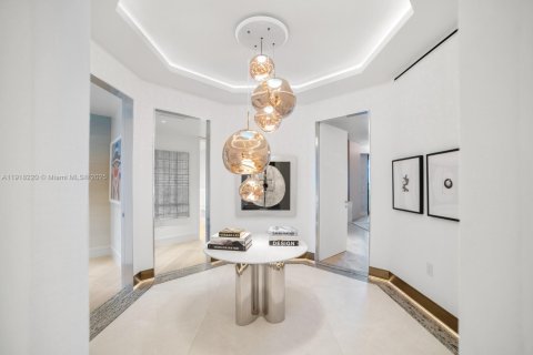 Condo in Miami Beach, Florida, 4 bedrooms  № 1973028 - photo 12