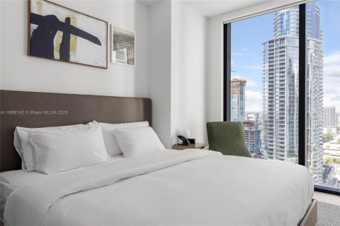 Condominio en alquiler en Miami, Florida, 1 dormitorio, 68.75 m2 № 2012193 - foto 16