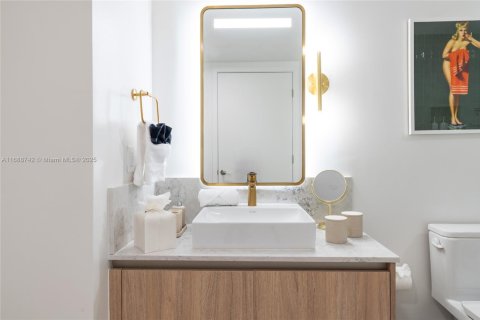 Condominio en alquiler en Miami, Florida, 1 dormitorio, 68.75 m2 № 2012193 - foto 19