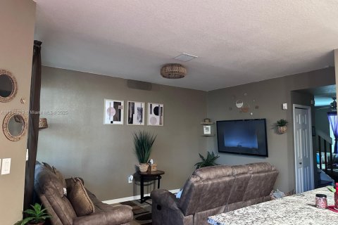 Adosado en venta en Homestead, Florida, 4 dormitorios, 160.54 m2 № 1817164 - foto 7