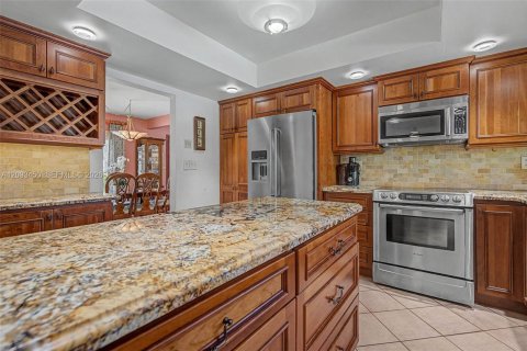 Casa en venta en Miami, Florida, 4 dormitorios, 174.01 m2 № 2382707 - foto 8