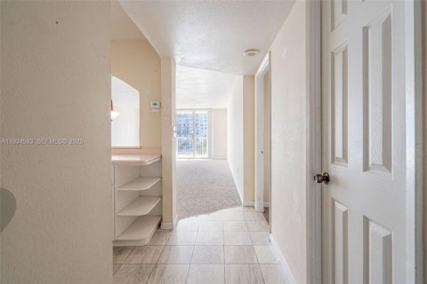 Купить кондоминиум в Авентура, Флорида 1 спальня, 99.03м2, № 1992968 - фото 3