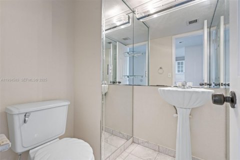 Купить кондоминиум в Авентура, Флорида 1 спальня, 99.03м2, № 1992968 - фото 13